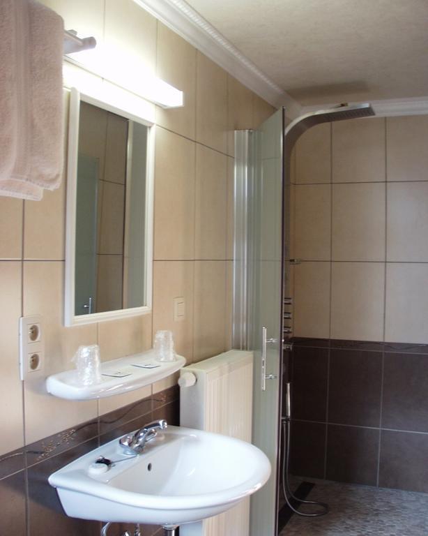 Auberge Au Naturel Des Ardennes Рошо Номер фото
